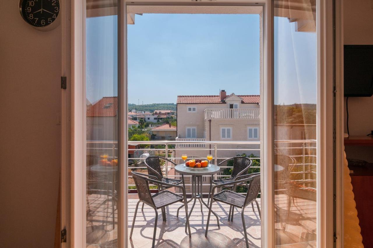 Apartments Island Beat Супетар Экстерьер фото