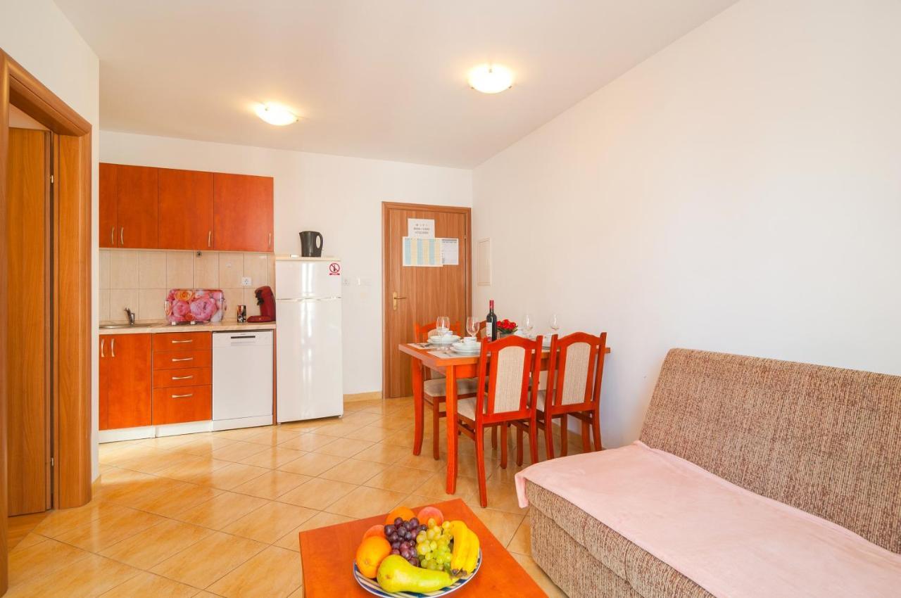 Apartments Island Beat Супетар Экстерьер фото