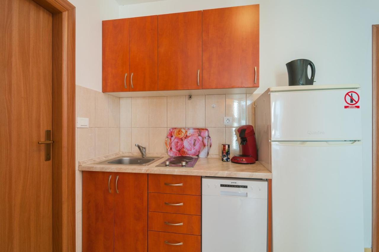 Apartments Island Beat Супетар Экстерьер фото